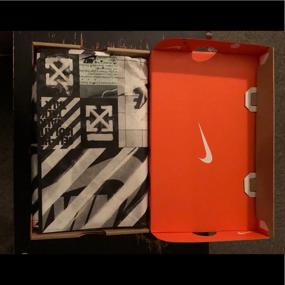 Nike Vapormax x Off-white - Picture 2 of 7